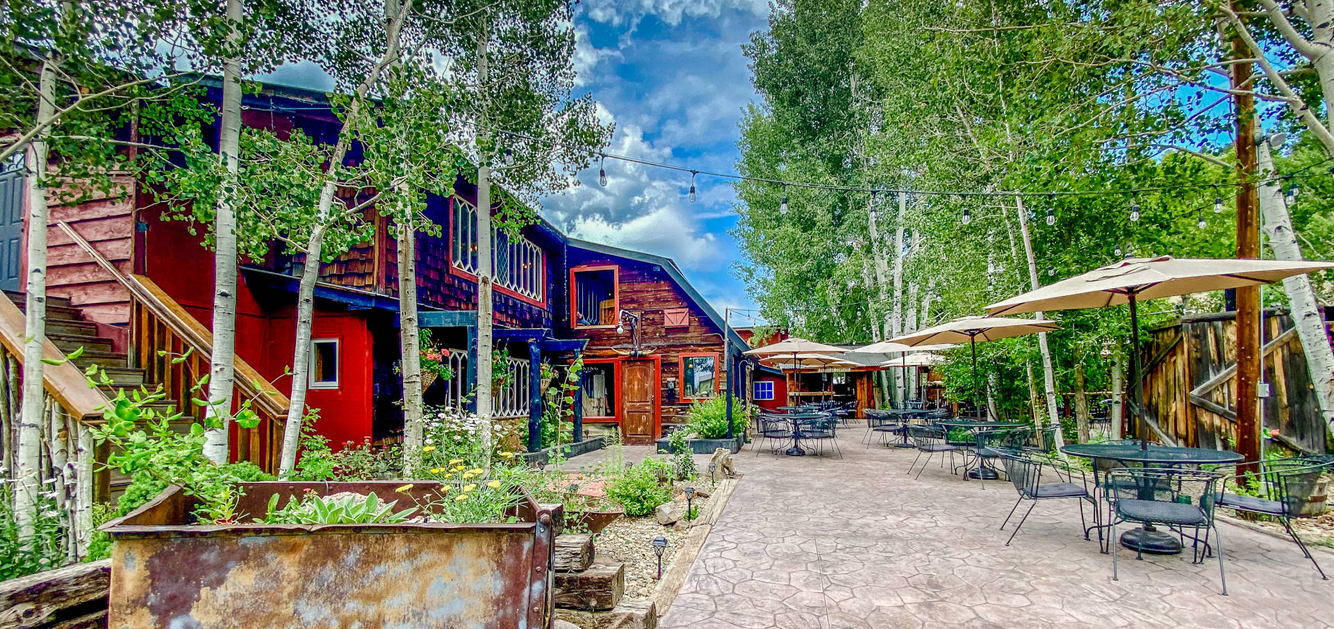 Ole Miner's Outside Entrance and Patio